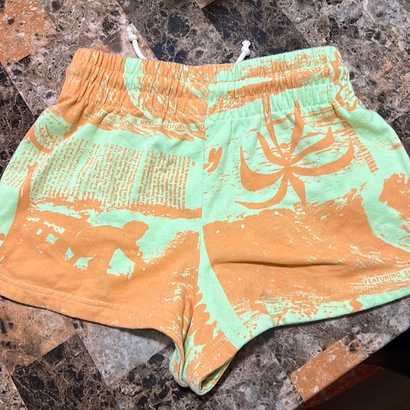 🌴URBAN OUTFITTERS HIGH WAISTED COTTON SHORTS WITH DRAWSTRING WAIST, NWOT🌴 - Picture 2 of 2